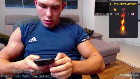 destroy_boy  18-10-2022